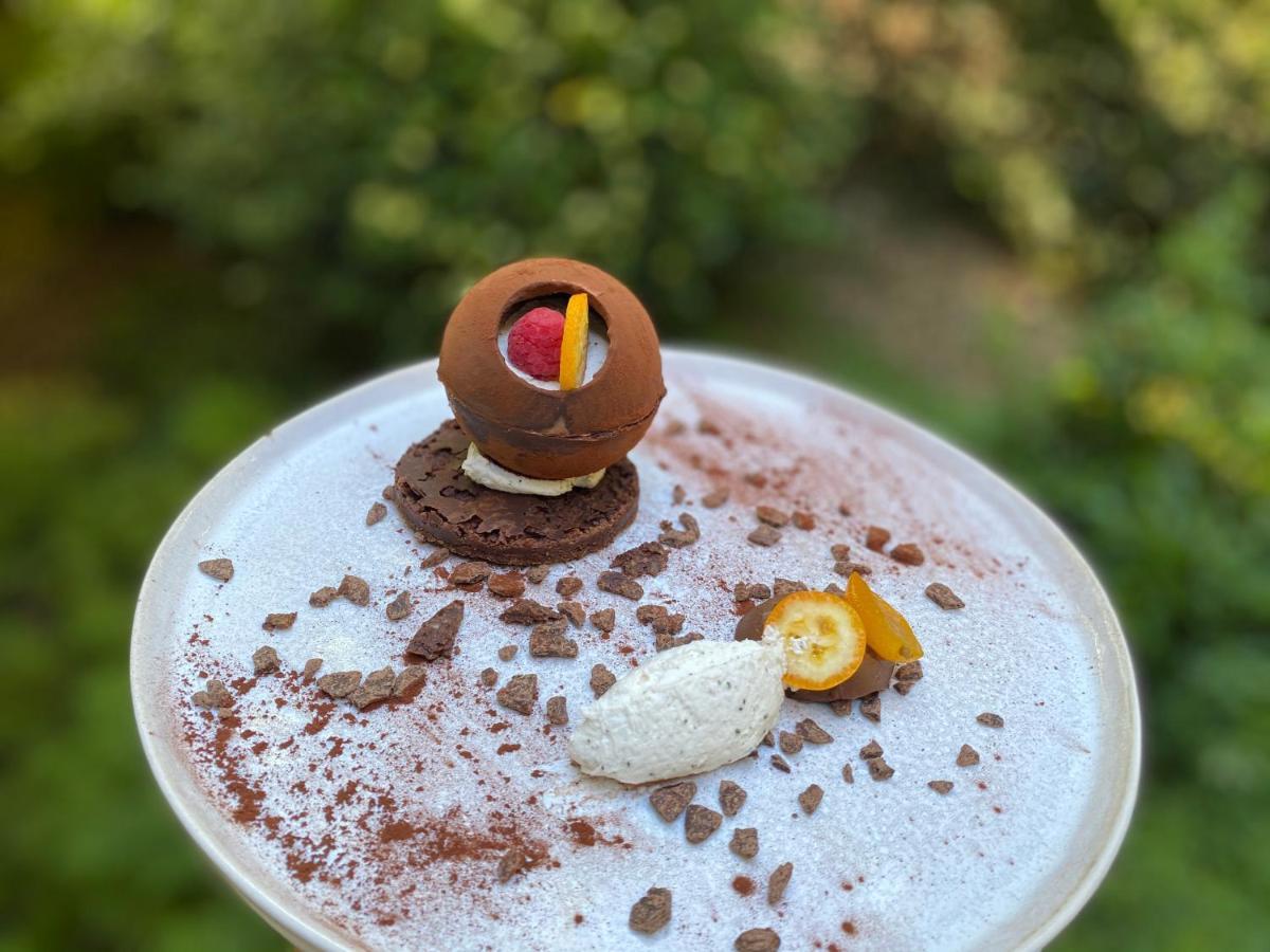 לוקרונה Latitude Ouest Hotel Restaurant & Spa מראה חיצוני תמונה