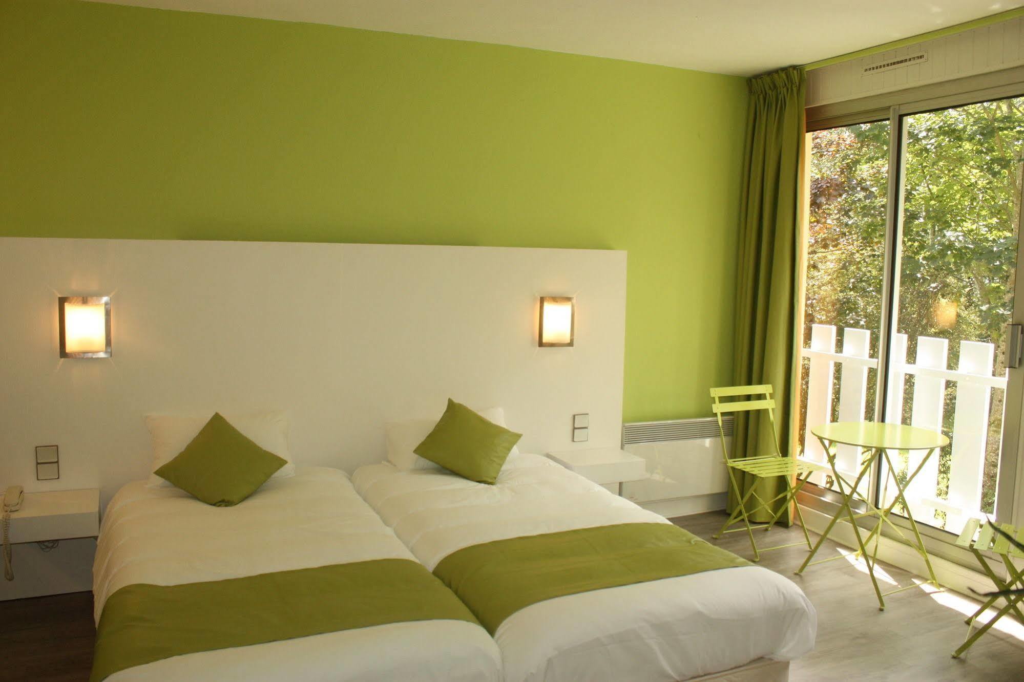 לוקרונה Latitude Ouest Hotel Restaurant & Spa מראה חיצוני תמונה
